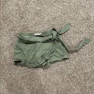 Vineyard Vines Sage Green Women's Skorts